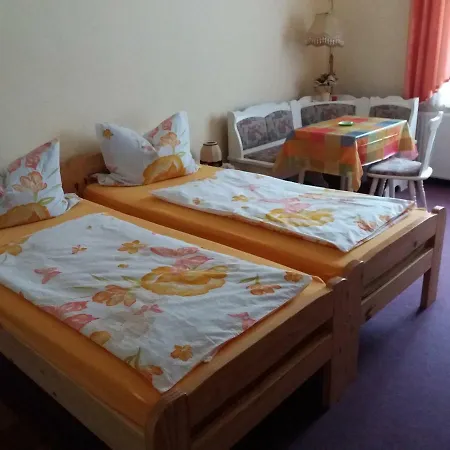 Δωμάτια σε οικογενειακή κατοικία Karls Ferienwohnung