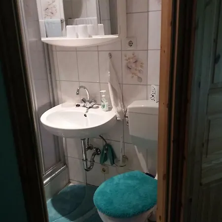 Karls Ferienwohnung Δωμάτια σε οικογενειακή κατοικία